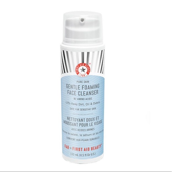 First Aid Beauty Other - Gentle Foaming Face Cleanser